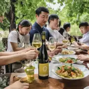 如果你有一个朋友或者家人想要品尝中国的白酒文化你会推荐他们尝试哪种类型的白酒作为入门体验？